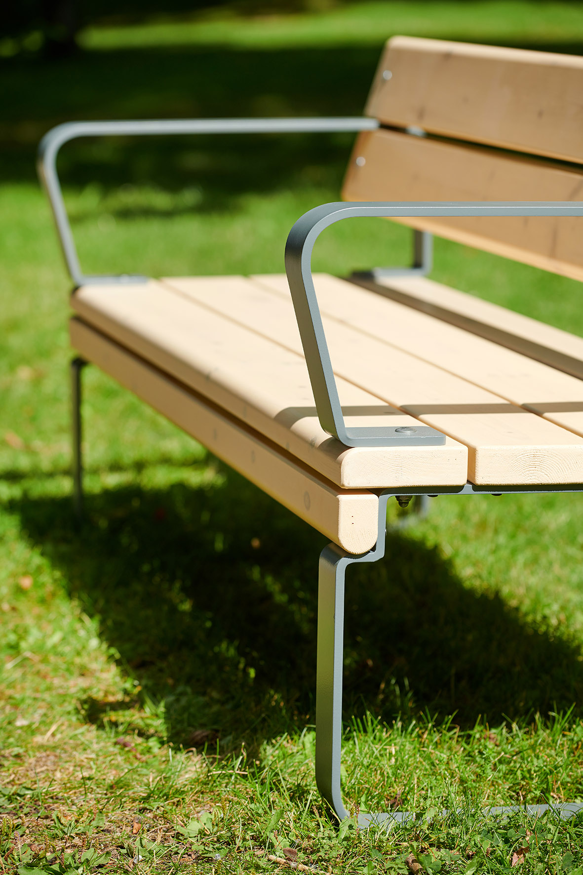 Park Bench Rosenlund 